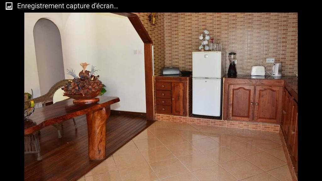 Отель Belle Amie Self Catering Ла-Диг Экстерьер фото
