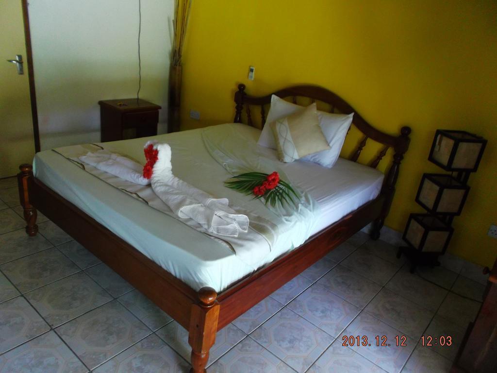 Отель Belle Amie Self Catering Ла-Диг Экстерьер фото
